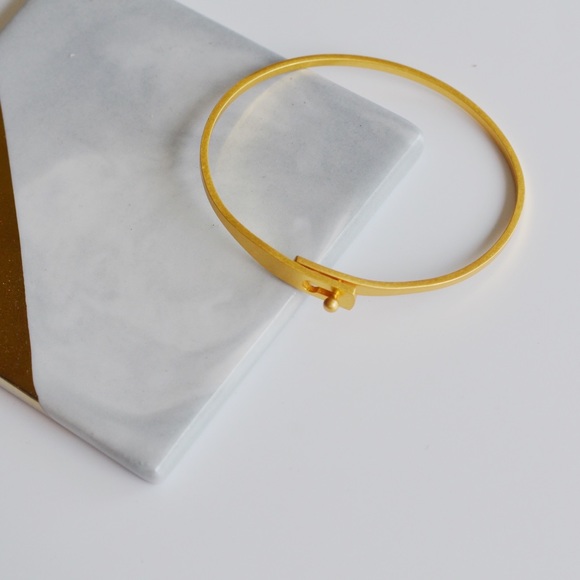 Madewell Jewelry - NWOT Madewell Delicate Bangle Glider Bracelet Gold